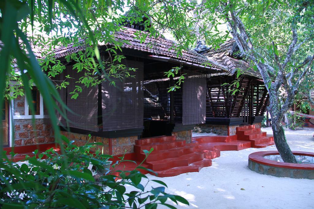 Arakkal Heritage Mararikulam Bagian luar foto