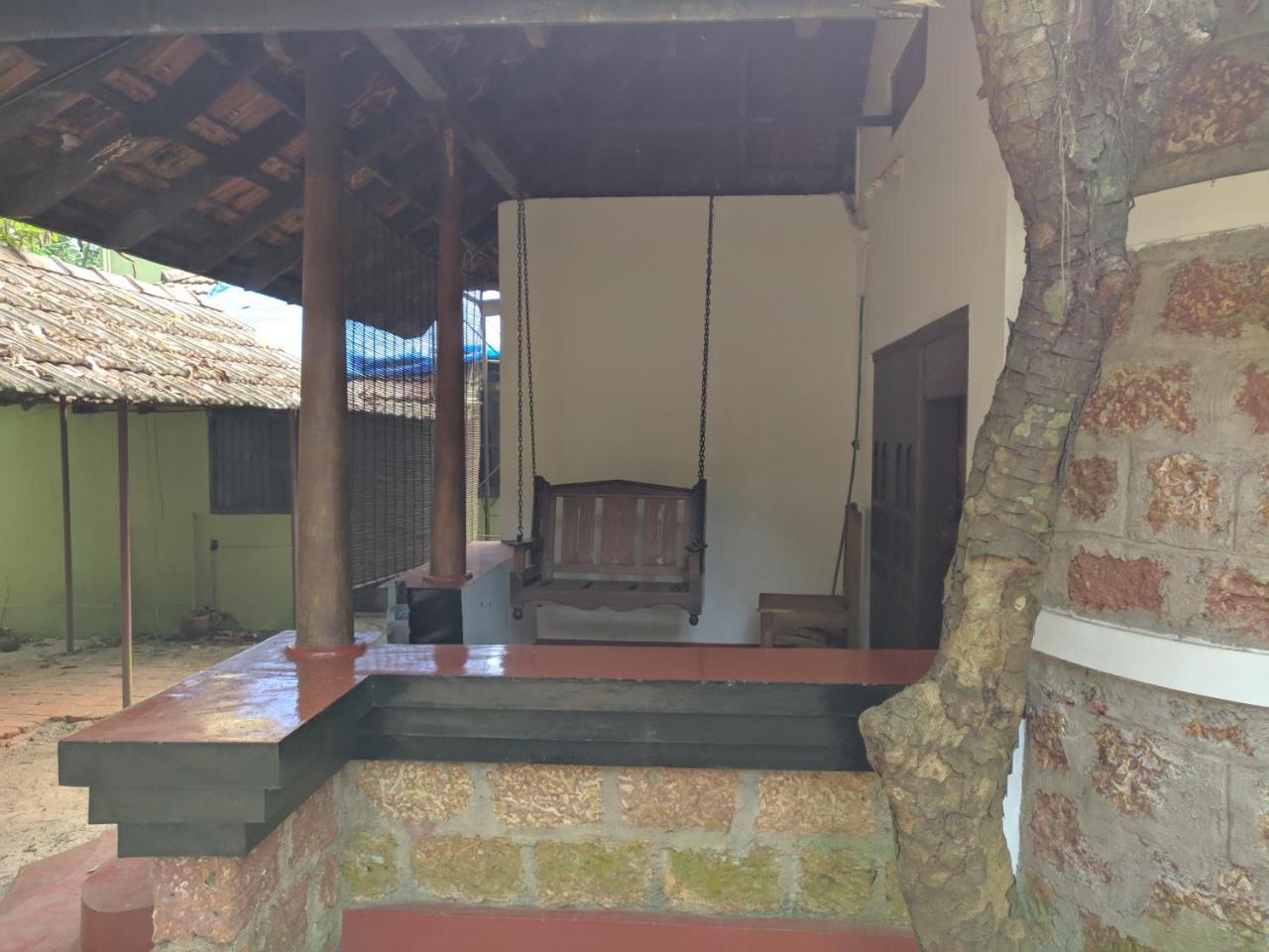 Arakkal Heritage Mararikulam Bagian luar foto