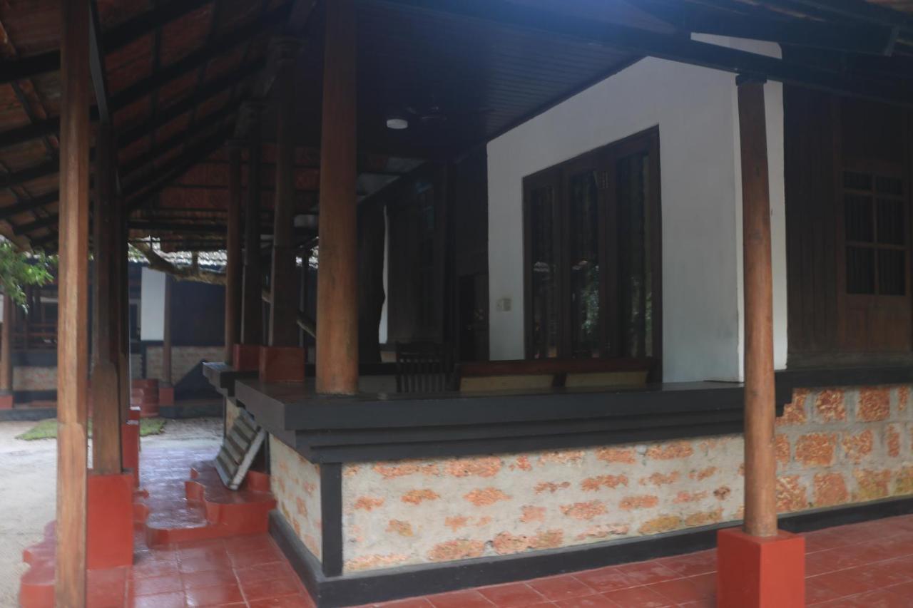 Arakkal Heritage Mararikulam Bagian luar foto
